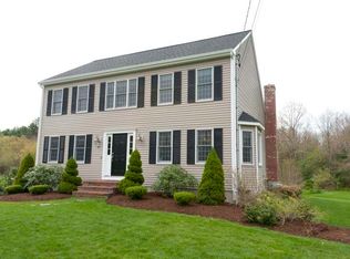79 Southworth St, Lakeville, MA 02347