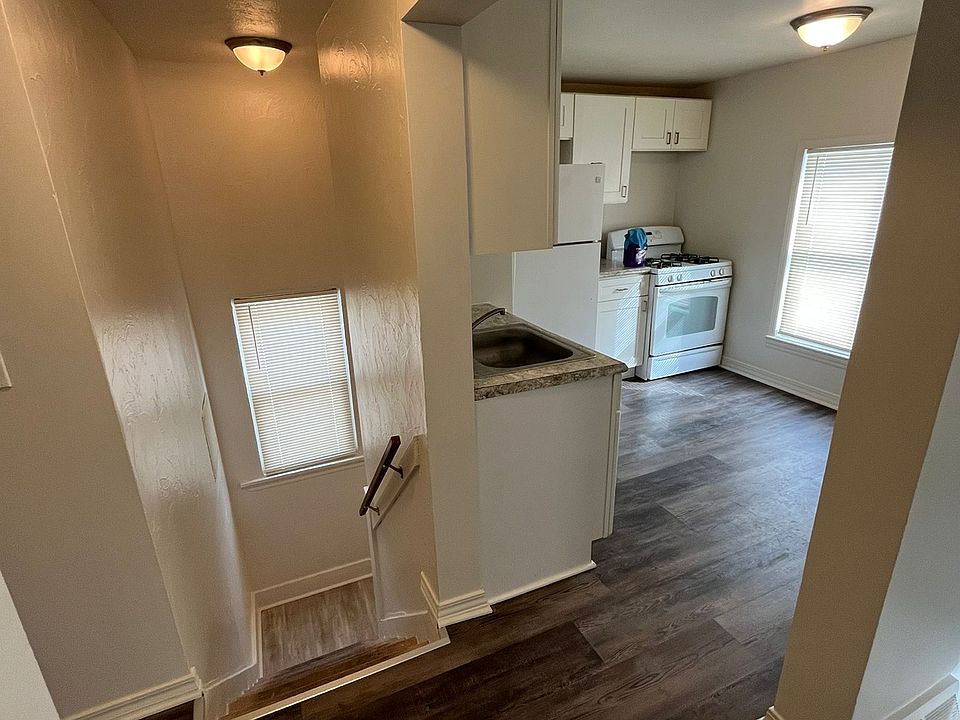 1st image of 99 Woodrow Ave #2