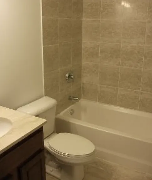 5443 S Indiana Ave — Photo 2