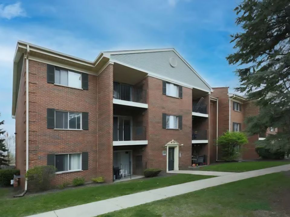 1st image of 1520 N River West Ct Unit 2B