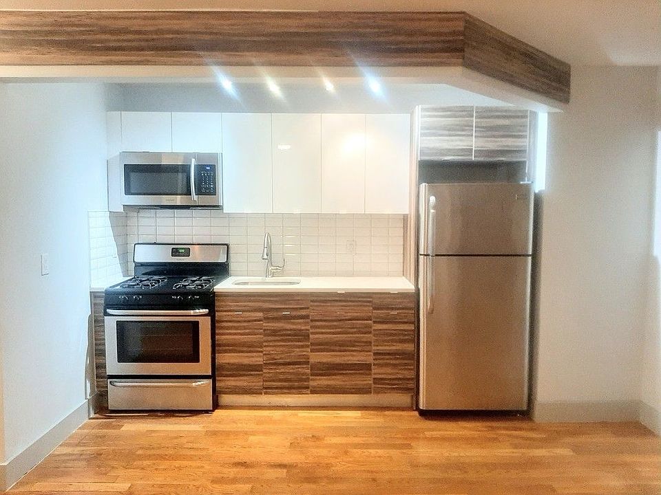 1st image of 1159 Gates Ave #2B