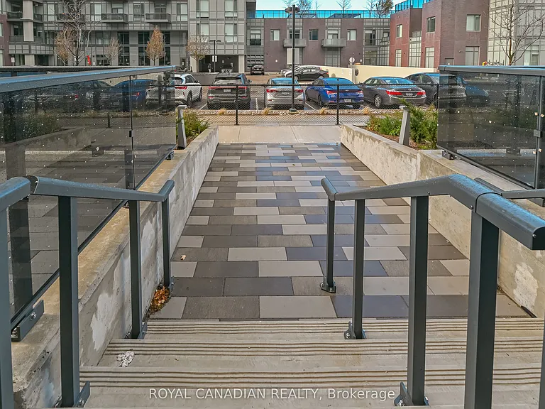 5105 Hurontario St #104 — Photo 5
