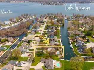 8083 E North Rd, Syracuse, IN 46567