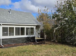 1244 19th Ave SW, Cedar Rapids, IA 52404