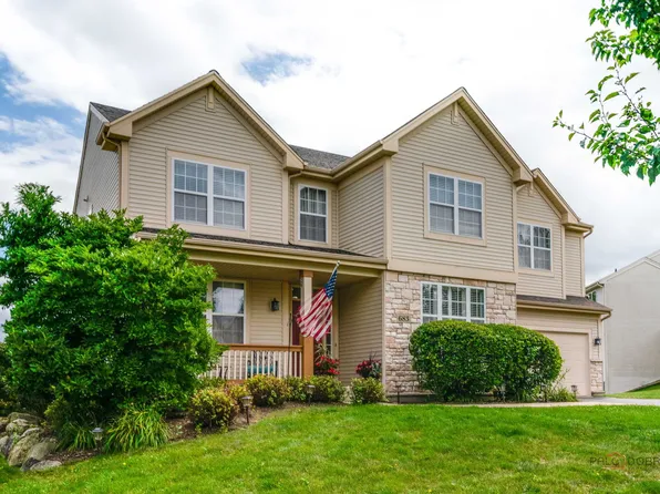683 Niagara Dr, Volo, IL 60073