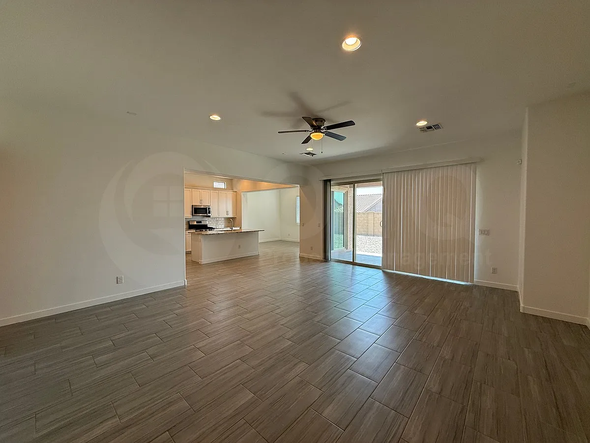 5 bed, 3.0 bath, 2964 sqft, $2,699 — Photo 4