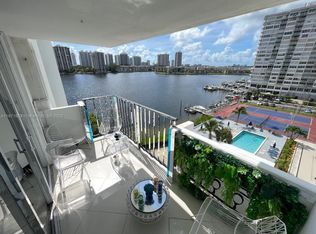 2780 NE 183rd St APT 714, Aventura, FL 33160