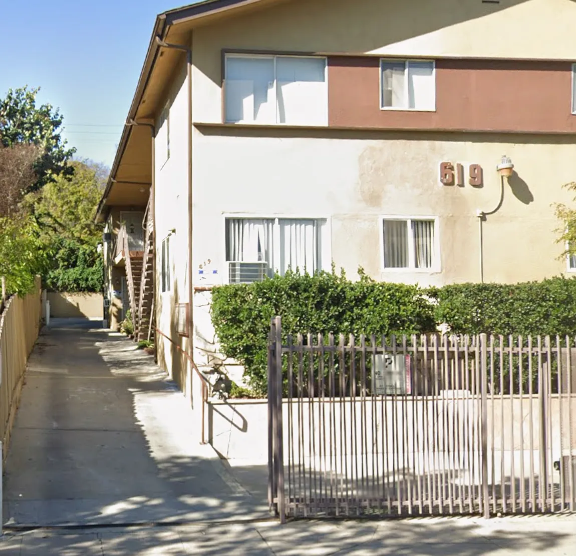 2 bed, 680 sqft, $2,196 — Photo 3