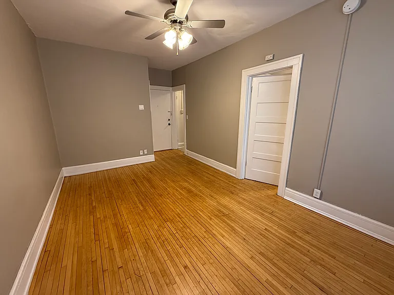 Stevens Square Apartments — Photo 148
