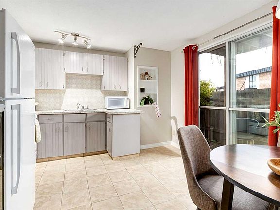 3rd image of 6819 NE Centre St NW #10