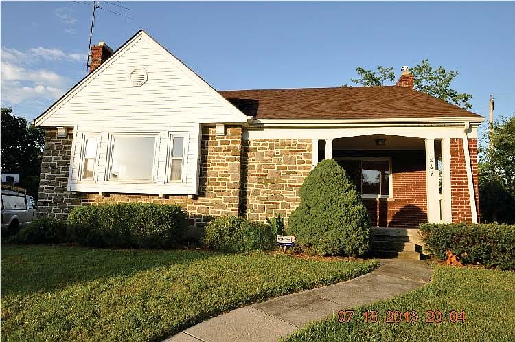 1st image of 1864 Blackstone Pl
