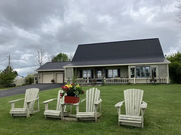 814 State Route 9b, Champlain, NY 12919