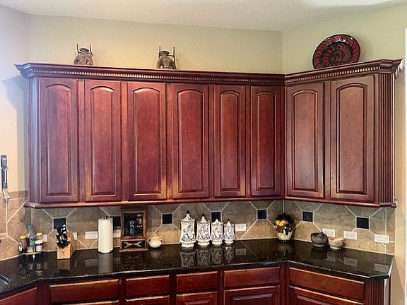 5th image of 3237 Bay Hill Ln