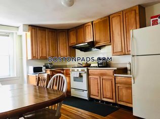 10 Prentiss Rd, Arlington, MA 02476