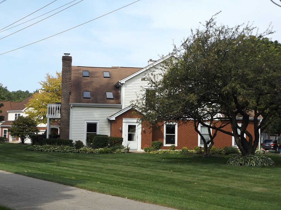 1st image of 146 S Stonington Dr