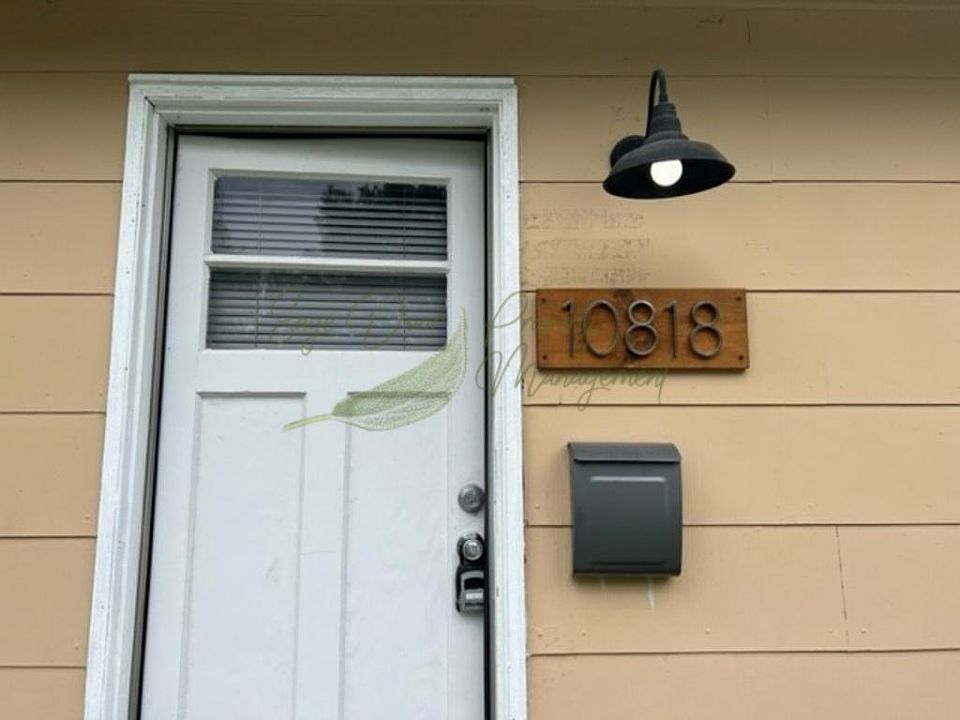 1st image of 10818 E 19th Ter S