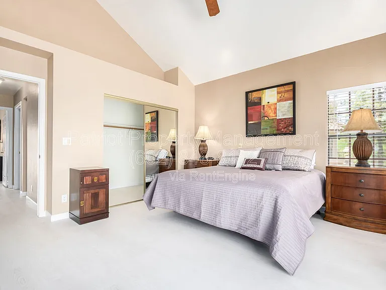 9705 E Mountain View Rd #1015 — Photo 9