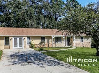1078 Strawberry Ln, Ellenwood, GA