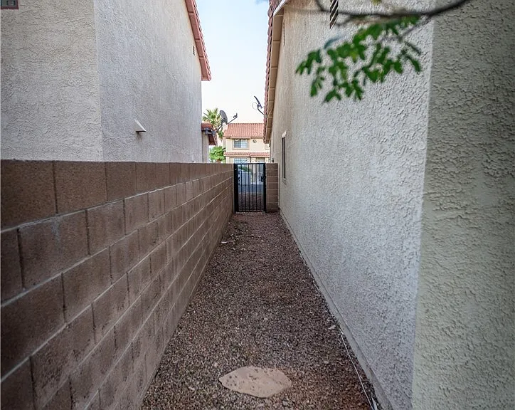 363 Tierra St — Photo 45