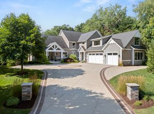 6200 Cascade Pointe Dr SE, Grand Rapids, MI 49546