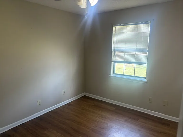3 Pinewood Ct — Photo 2