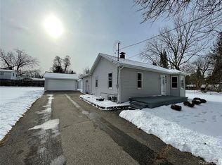6166 Briggs Ave, Burton, MI