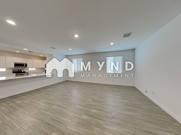 2nd image of 16536 W Saguaro Park Ln