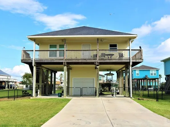 16522 John Silver Rd, Jamaica Beach, TX 77554