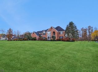 10 Jacobus Ln, Flemington, NJ 08822