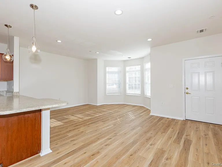 11 Jacqueline Way — Photo 6