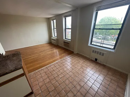 Rented by Candid Listings LLC | media 11