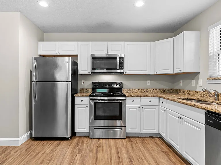 4056 Grant Rd — Photo 8