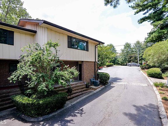 2nd image of 2500 Bradford Sq NE