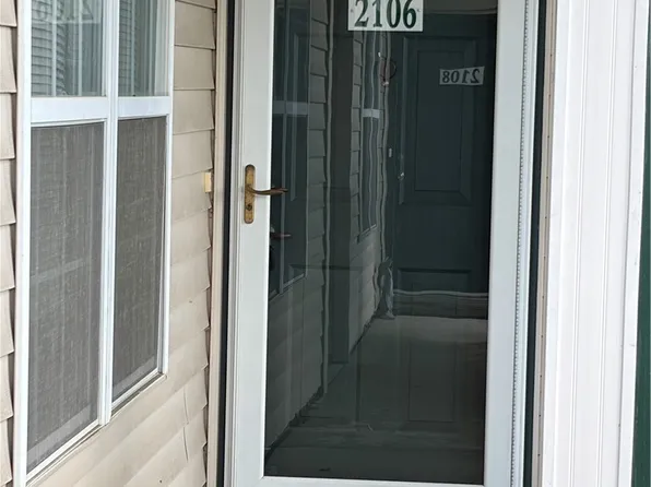 2106 Lenox Dr, Bethel Park, PA 15102