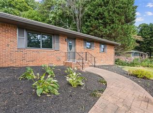 571 Mimosa Dr, Tucker, GA 30084