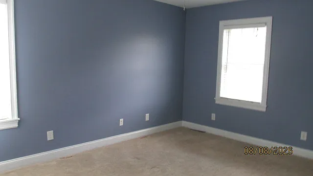 3 bed, 2056 sqft, $2,200 — Photo 3