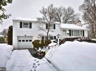 167 Lookout Ln, Willow Grove, PA 19090