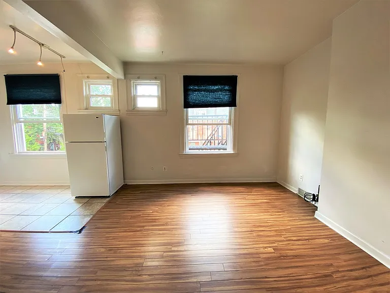 Highland Park - Apartments For Rent In Pittsburgh — Photo 4