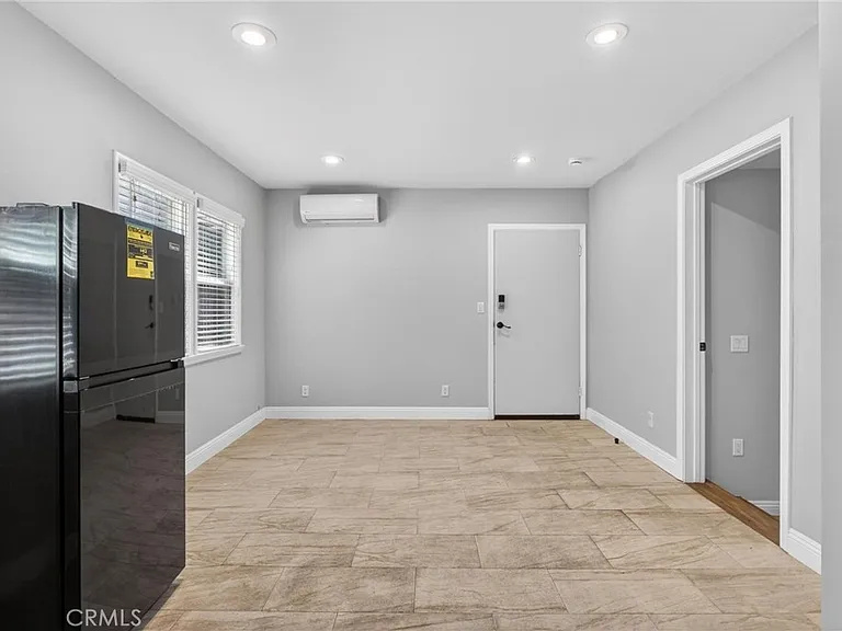 610 E Fairview Blvd #3/4 — Photo 5