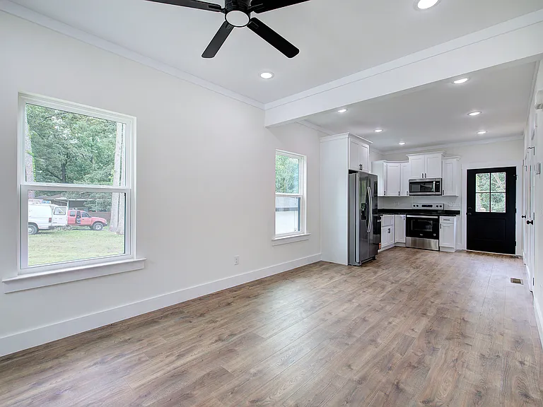 124 Robinhood Dr SE #B — Photo 15