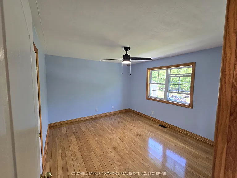 14927 Morris Rd — Photo 5