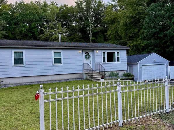 26 Brian Street, Sandown, NH 03873