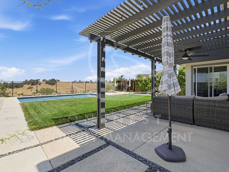 2532 Eastridge Dr — Photo 24
