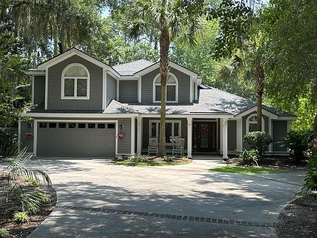 1st image of 65 Crooked Pond Dr