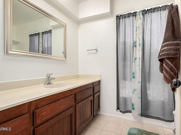 5th image of 4758 E Covina St