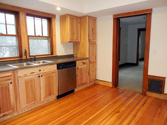 4th image of 57 Park Ave #2
