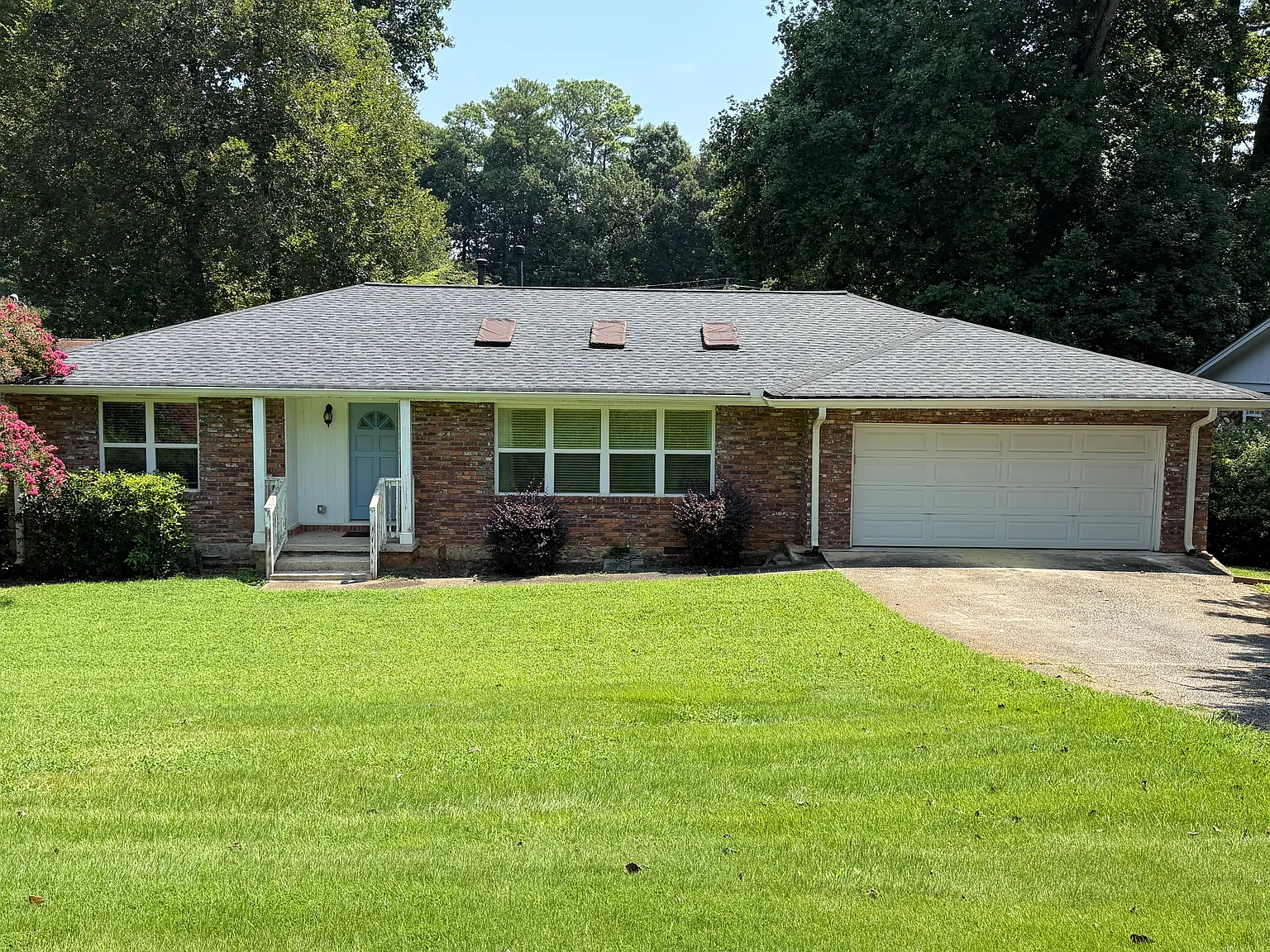 1263 Poinset Pl — Photo 1