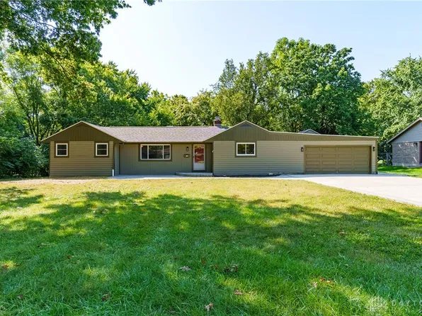 4187 Weller Dr, Bellbrook, OH 45305