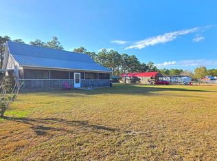 306 Huckeba Dr, Apalachicola, FL 32320