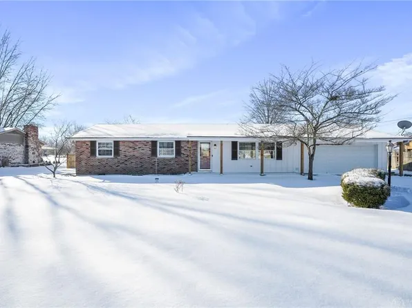 4632 W Wenger Rd, Clayton, OH 45315